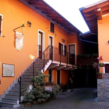 L'Antico Borgo Rooms Rental Caprie Kültér fotó