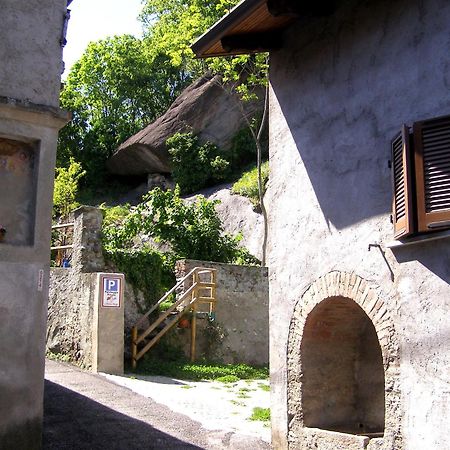 L'Antico Borgo Rooms Rental Caprie Kültér fotó