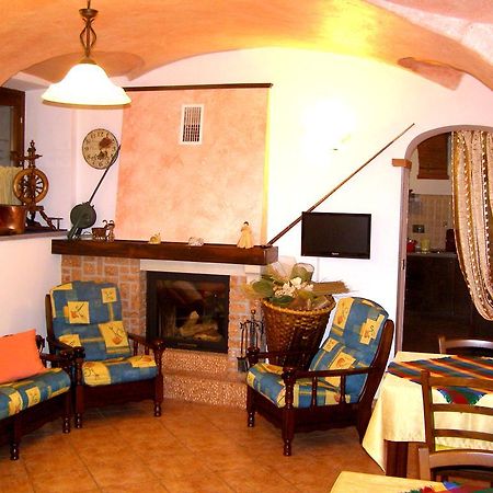 L'Antico Borgo Rooms Rental Caprie Kültér fotó
