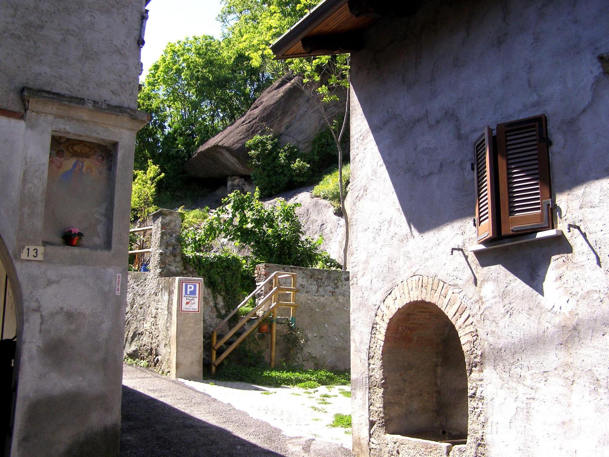 L'Antico Borgo Rooms Rental Caprie Kültér fotó