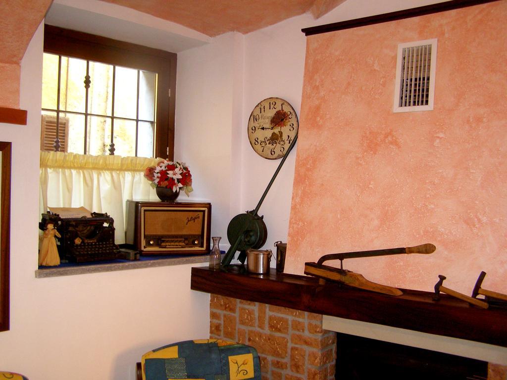 L'Antico Borgo Rooms Rental Caprie Kültér fotó