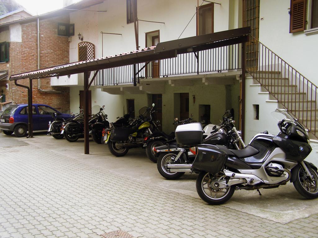 L'Antico Borgo Rooms Rental Caprie Kültér fotó