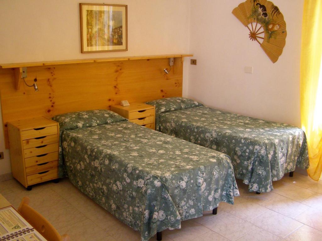 L'Antico Borgo Rooms Rental Caprie Szoba fotó