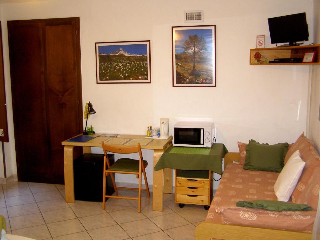 L'Antico Borgo Rooms Rental Caprie Szoba fotó