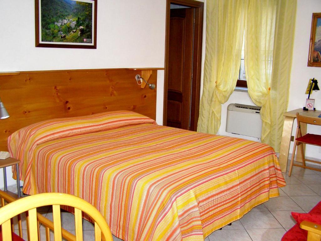 L'Antico Borgo Rooms Rental Caprie Szoba fotó